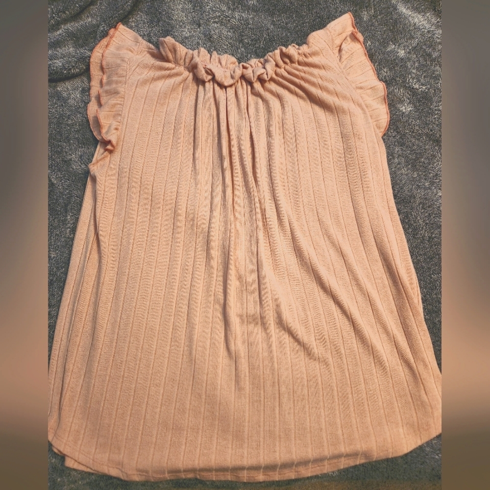 Sleeveless maternity top